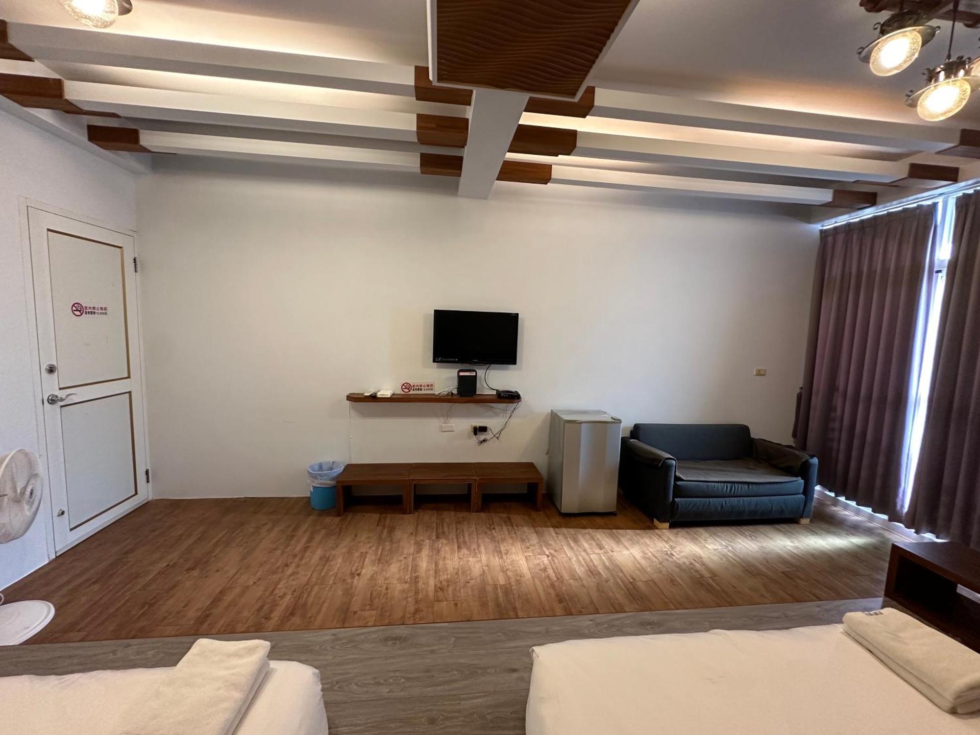 Snore Inn Старе місто Хенчун Екстер'єр фото